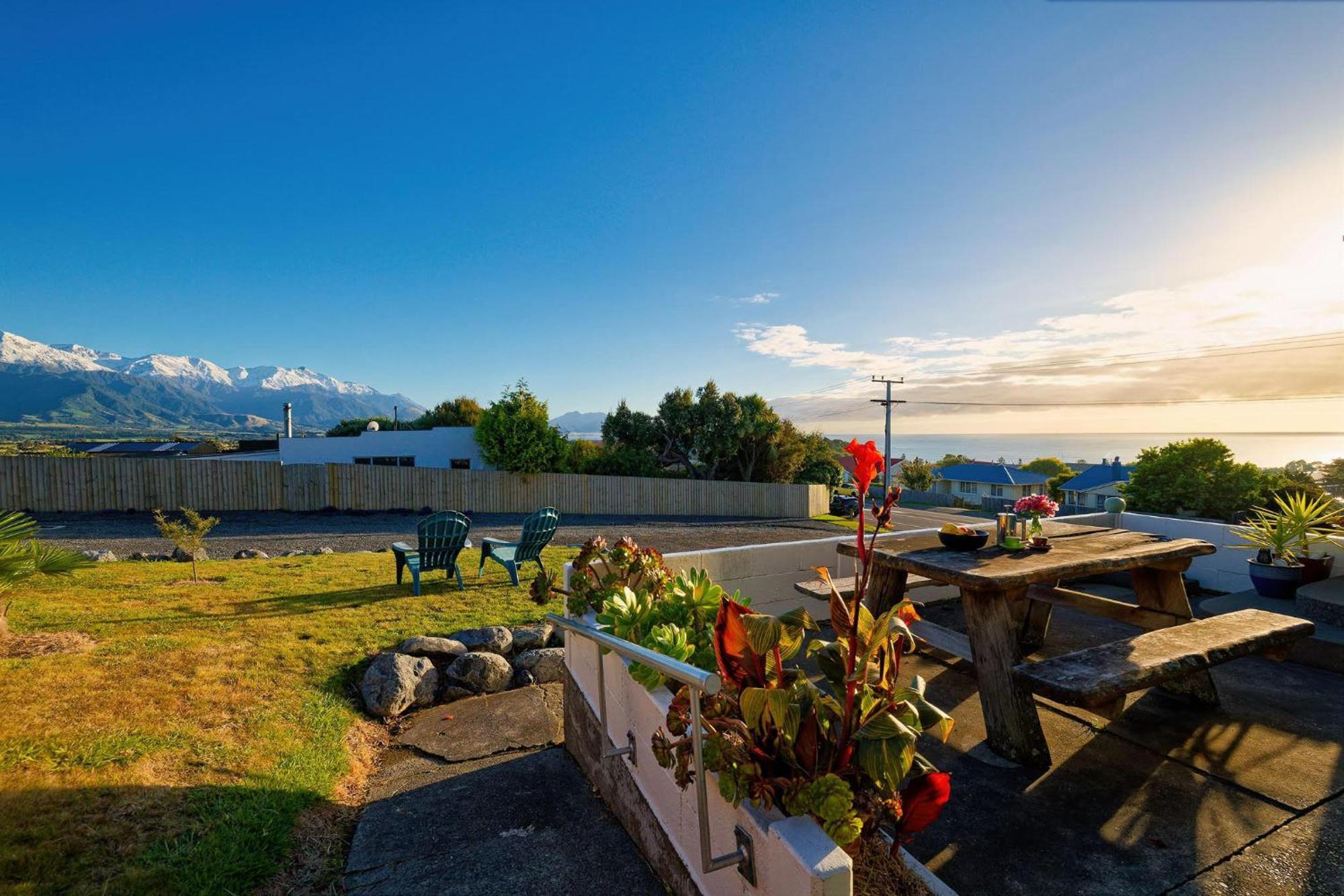 Villa Five Palms Kaikoura Esterno foto